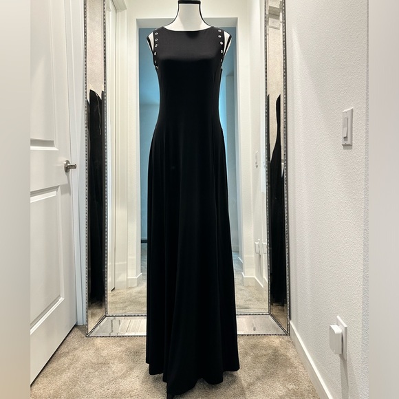 Michael Kors Belted
Grommet Detail Maxi Dress NWOT - Picture 6 of 9